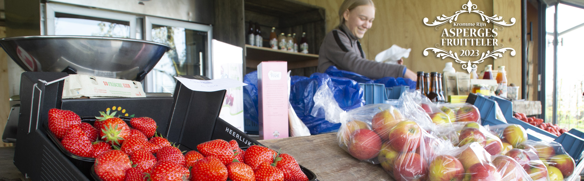 Onze heerlijke geplukte aardbeien en overig vers fruit uit de Kromme Rijn